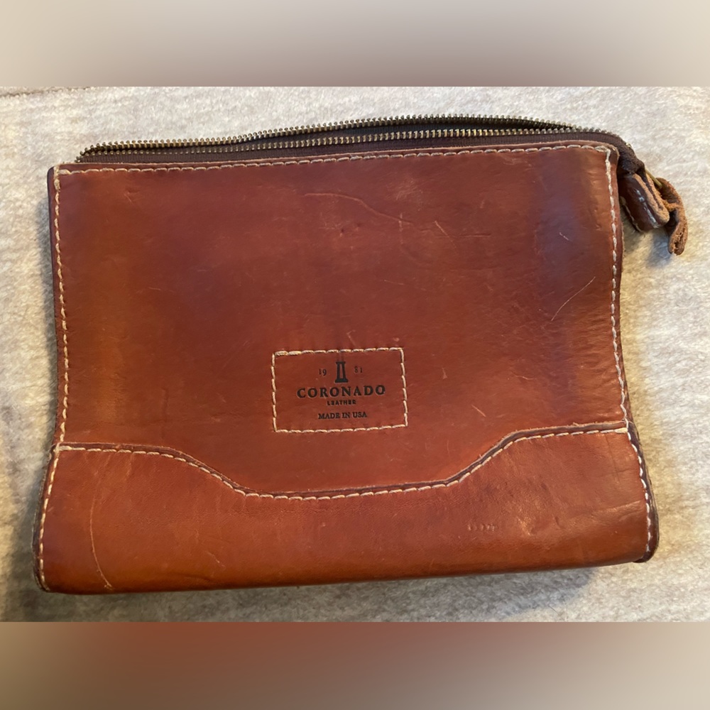 Coronado pouch